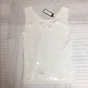 Romeo and Juliet Couture white knit pallets top